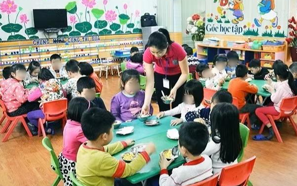 Đề xuất hỗ trợ tối thiểu 160.000 đồng/tháng cho con công nhân theo học mầm non tư thục