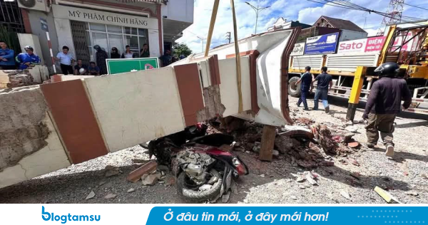 Bé trai bị cổng sập đè đứt chi được bác sĩ ghép tạm bàn tay vào chân