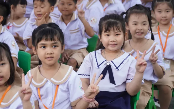 Được miễn học phí, học sinh TPHCM vẫn phải tốn bao nhiêu tiền mỗi tháng?