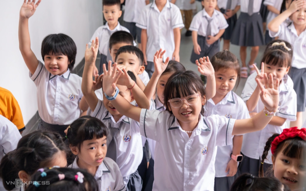 Đề xuất hỗ trợ gia đình có hai con gái dưới 16 tuổi