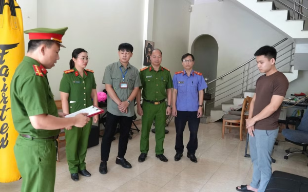 Hàng trôi nổi quảng cáo thảo mộc Tây Bắc để ‘đẩy’ doanh thu bán hàng