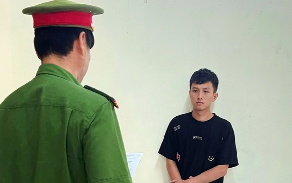 Tài xế bị bắt sau cú 