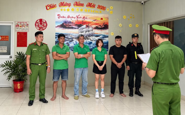 Lật tẩy đường dây ‘hô biến’ gần 24.000 tấn phân bón giá rẻ thành hàng 
