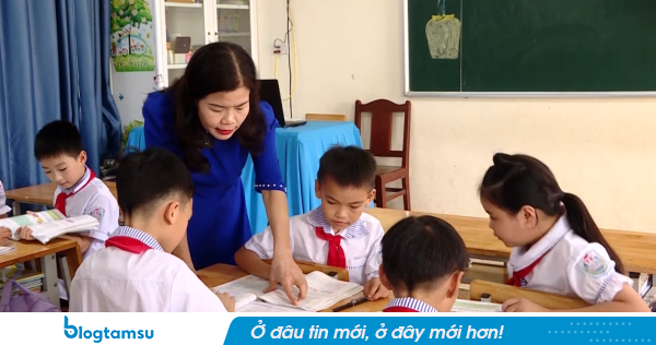 Từ tháng 10/2026, nhà giáo được nhận từ 22.770.000 đồng đến 31.625.000 đồng cùng huy hiệu khen thưởng theo Nghị định 368, cụ thể như sau