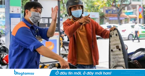 Giá xăng dầu hôm nay: Biến động mạnh, xăng E5, E10 tăng mức mới