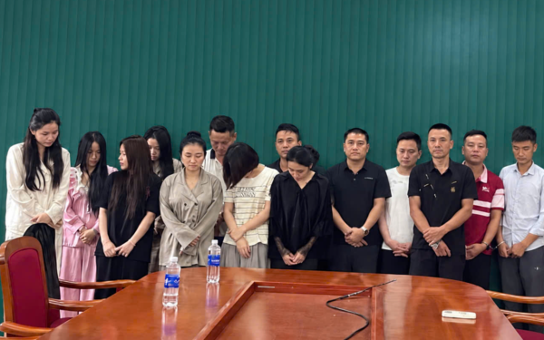 Công an xã Văn Giang triệt phá tụ điểm tại quán Karaoke Bảo Châu