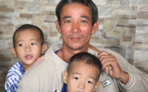 Ngư dân vật lộn 8 giờ giữa biển giành giật sự sống