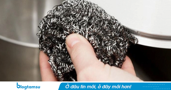 Lời khuyên quan trọng cho những gia đình đang dùng búi sắt cọ xoong nồi