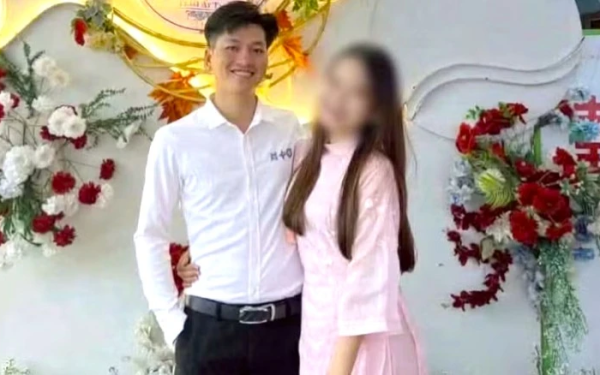 Phá cửa ký túc xá, đối tượng vào phòng đâm chết bạn gái