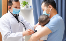 5 việc cần làm ngay khi trẻ tiếp xúc với người mắc não mô cầu