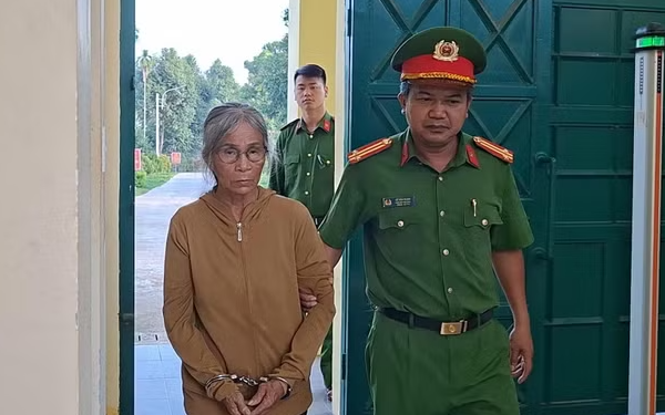 Xuống tay với bạn thân rồi cướp vàng, người phụ nữ đổi tên trốn truy nã hơn 40 năm
