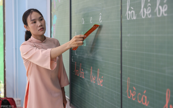 Hơn 2.400 hiệu trưởng, hiệu phó ở TP HCM chuyển làm giáo viên