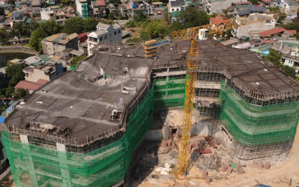 Sập sàn bê tông tại dự án Rạp Tháng 8