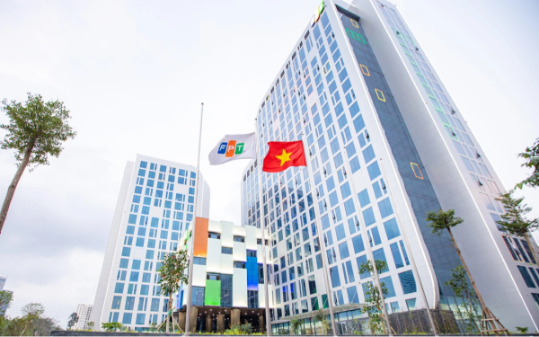 FPT báo lãi kỷ lục