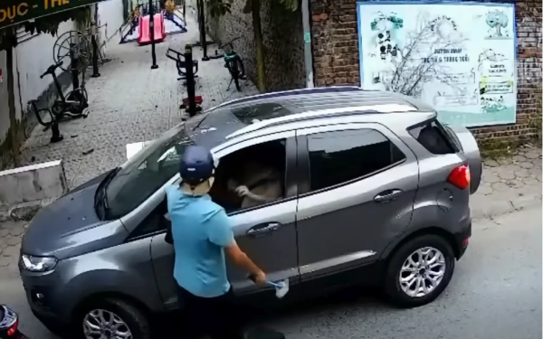 Vụ người đàn ông bị sát hại trên ô tô: Người bán thịt đã cố ngăn cản khi nghi phạm lấy con dao