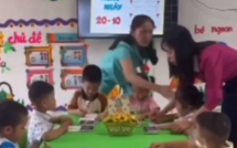 Hai giáo viên mầm non 