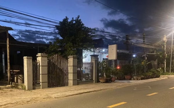 Người dân gần trại giam A2 ở Khánh Hòa cửa đóng then cài, hạn chế ra đường