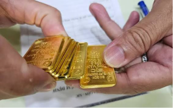 Giá vàng miếng về dưới 142 triệu đồng một lượng