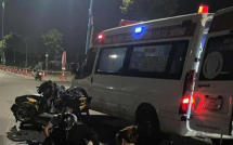 Hai xe máy va chạm, bốn người tử vong