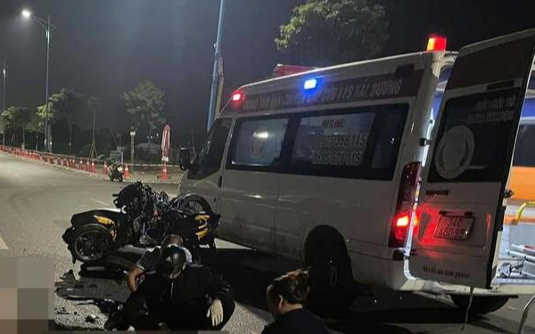 Hai xe máy va chạm, bốn người tử vong