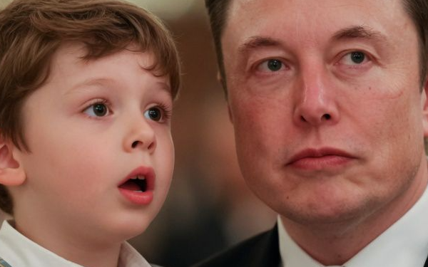 Vì sao con trai Elon Musk có cái tên siêu độc lạ X Æ A-Xii?